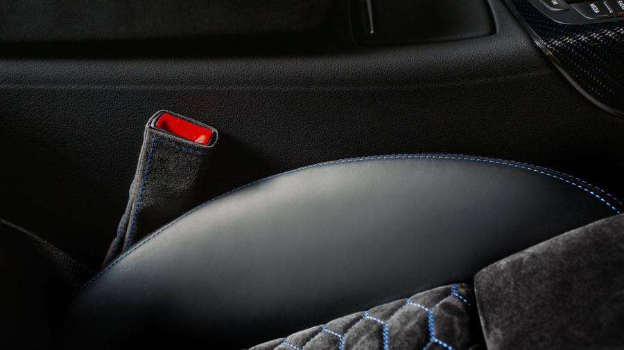 Детали интерьера Audi RS6 Avant by Vilner (4G, C7) 2019 года  (фото 2 из 9)